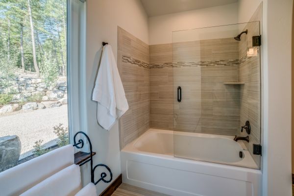 Bathroom Tub Installation in Valparaiso